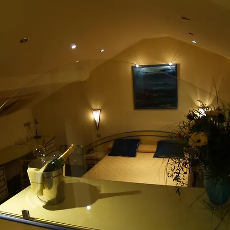 Les Reflets Jaunes 3* Givet