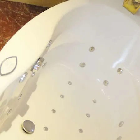 Hotel Les Reflets Jaunes