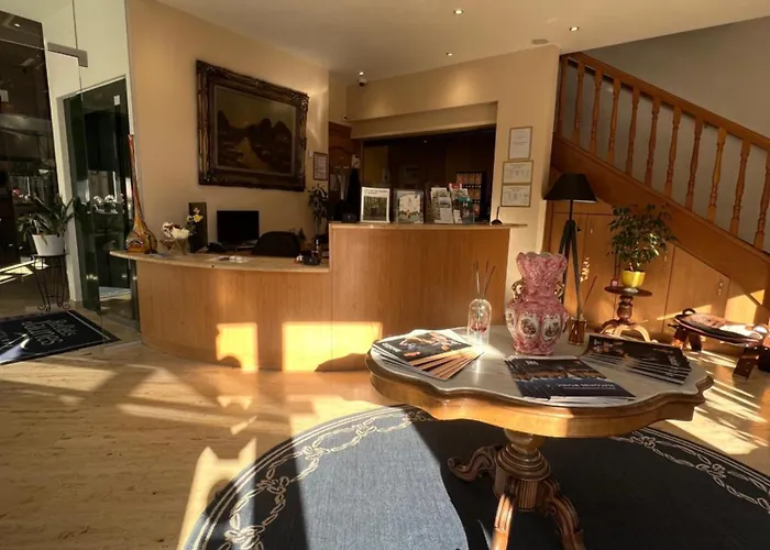 Hotel Les Reflets Jaunes Givet