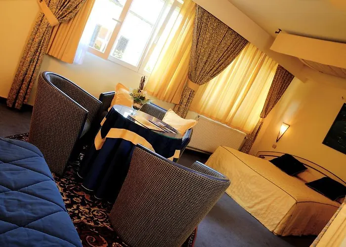 Les Reflets Jaunes Hotel 3*