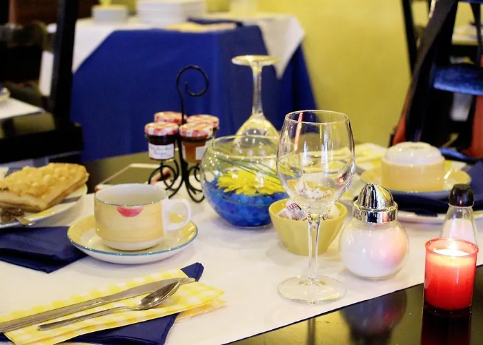 Les Reflets Jaunes Hotel 3*